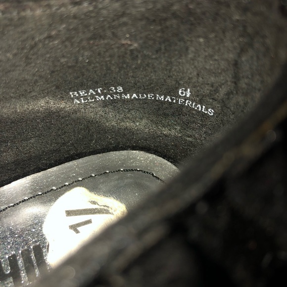 Dollhouse Black Ruffle Booties 6.5 - Picture 6 of 6